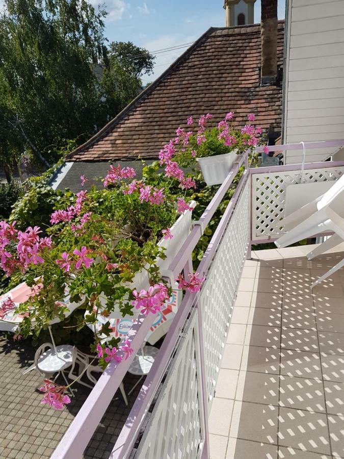 Pension Ovari Bük Exteriör bild